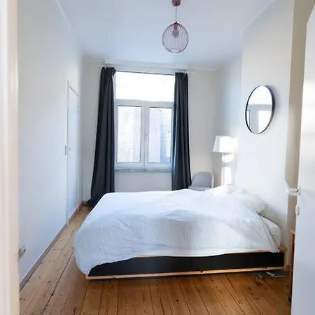 Lovely 1-bedroom In Central Antwerp. *